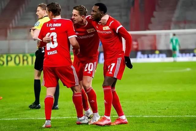 中国男足真赢了意大利 学日本多轨制初见成效